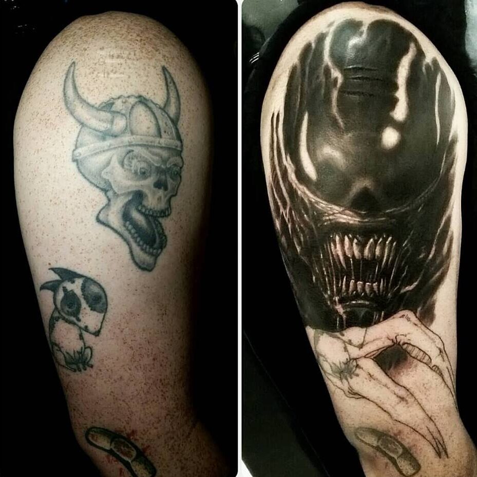 Alien with Claw Cover-Up