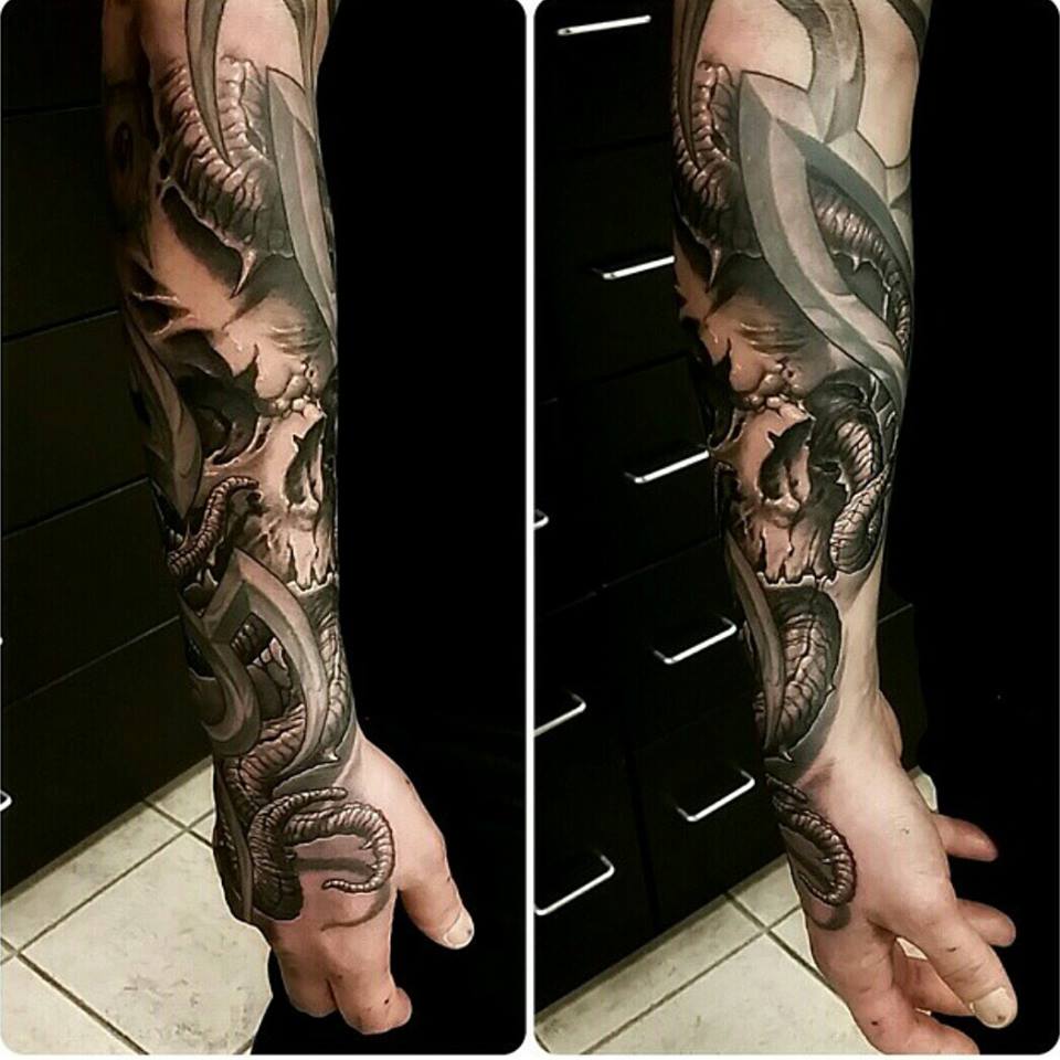 Tentacles & Skull Between Existing Tribals